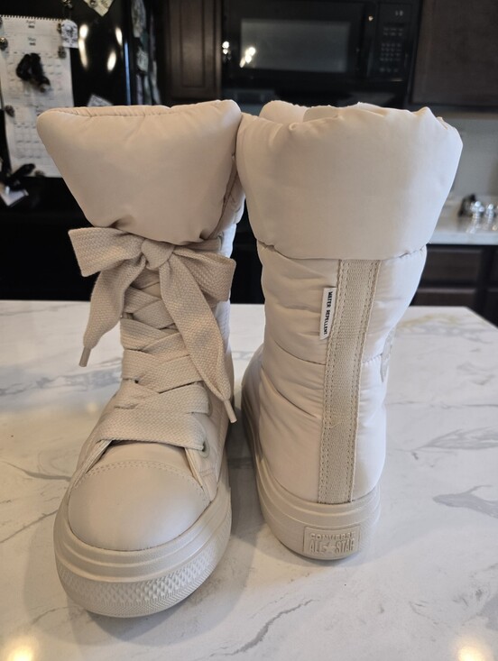 Converse All Stars Shoes - NIB! Converse All Star Elements Boot X-HI. Womens Size 8. MAKE OFFER!!